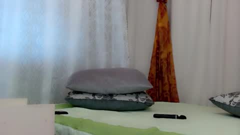 Snapshot of ivettasplash chatting on 3, 2, 2025 IrennaSplash online show from 3, 2, 2025