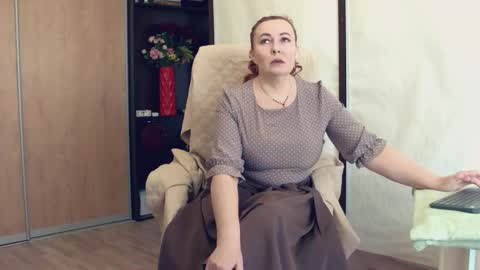 IrennaSplash online show from 10, 3, 2026