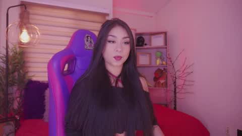 Snapshot of ivette_k chatting on 12, 11, 2025 iveet online show from 12, 11, 2025