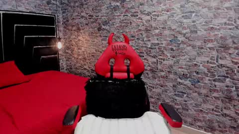 Snapshot of ivisbouncyass chatting on 8, 2, 2025 Ivis online show from 8, 2, 2025