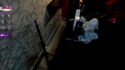 Snapshot of ivisbouncyass chatting on 15, 12, 2025 Ivis online show from 15, 12, 2025