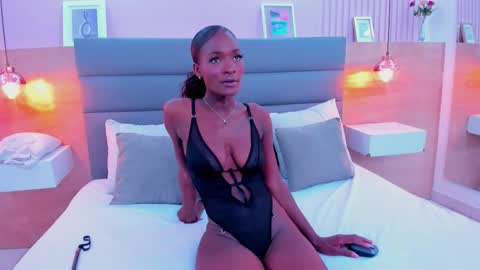 Ivonne Duval  online show from 6, 3, 2026