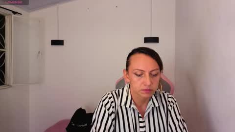 IVONNE online show from 2, 12, 2025