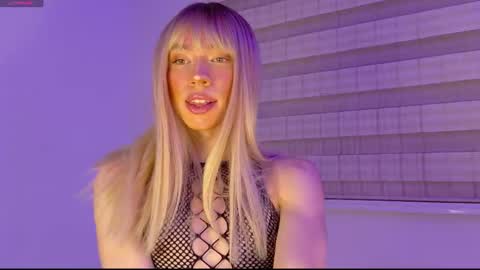 Ivonny online show from 5, 12, 2025