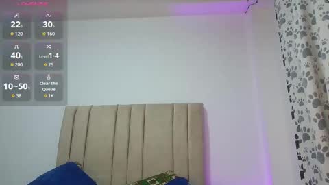 Snapshot of ivory3333 chatting on 3, 12, 2025 Quee kitty33 cam online show from 3, 12, 2025