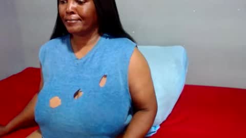 IVORYTITS48 online show from 22, 1, 2025