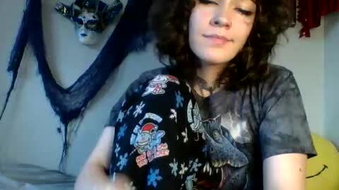 IVY DEVILL online show from 26, 11, 2025
