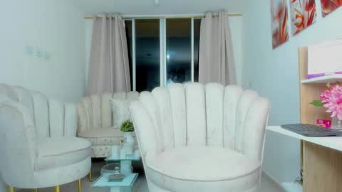 Adriana Independent Model online show from 6, 10, 2025