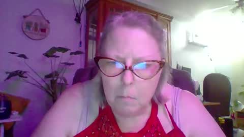 Snapshot of ivyjane3522 chatting on 17, 4, 2026 ivyjane3522 online show from 17, 4, 2026