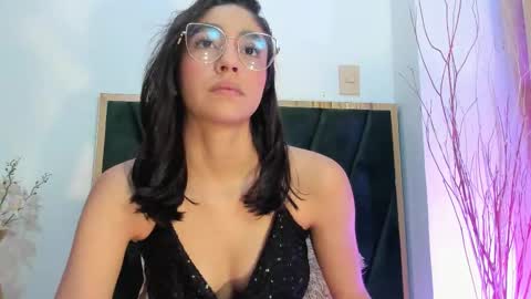 IvyJhonss online show from 19, 11, 2025