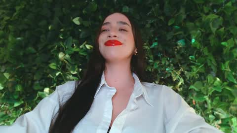 Miss Ivy online show from 11, 4, 2026