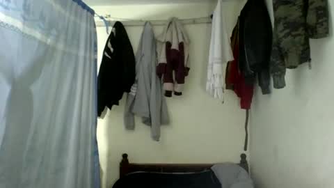 ivyk_ online show from 4, 3, 2026