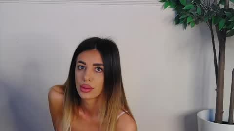IvyLustt online show from 2, 6, 2026