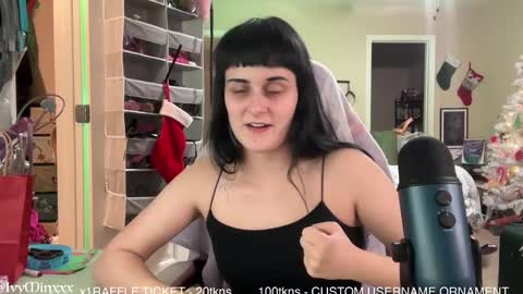 Snapshot of ivyminxxx chatting on 5, 12, 2024 Ivy Minxxx online show from 5, 12, 2024