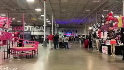 Snapshot of ivyminxxx chatting on 8, 12, 2024 Ivy Minxxx online show from 8, 12, 2024