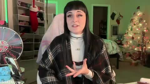 Snapshot of ivyminxxx chatting on 15, 12, 2024 Ivy Minxxx online show from 15, 12, 2024