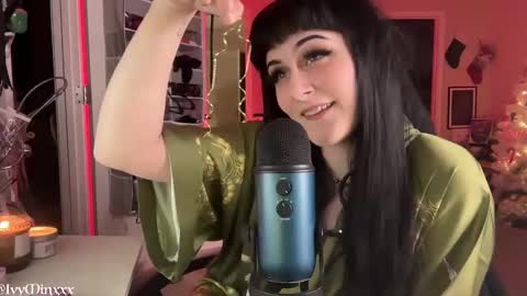 Snapshot of ivyminxxx chatting on 27, 12, 2024 Ivy Minxxx online show from 27, 12, 2024