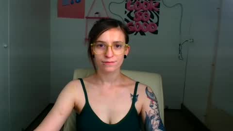 Snapshot of ivynoir_ chatting on 28, 6, 2026 Ivy online show from 28, 6, 2026