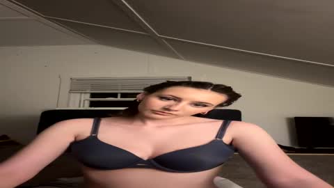 ivyrose67 online show from 20, 5, 2026