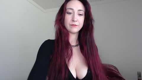 Ivy Rosie online show from 21, 10, 2025