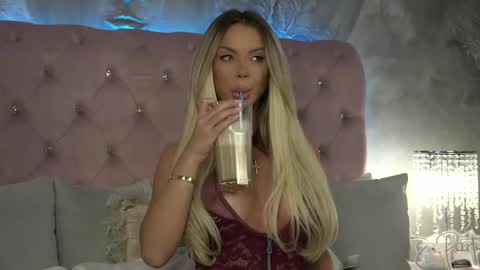 Snapshot of ivyrubens chatting on 10, 11, 2025 Ivy online show from 10, 11, 2025