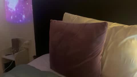 ivysagex online show from 19, 11, 2025