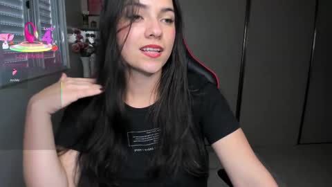 Snapshot of ivyy_scott chatting on 23, 10, 2025 Ivvy online show from 23, 10, 2025