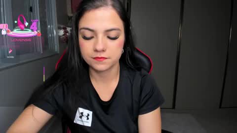 Snapshot of ivyy_scott chatting on 26, 10, 2025 Ivvy online show from 26, 10, 2025