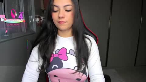 Snapshot of ivyy_scott chatting on 2, 11, 2025 Ivvy online show from 2, 11, 2025