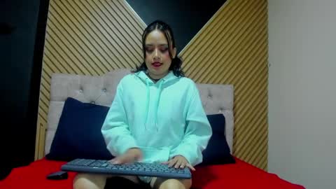 Ivvy Emerald  Sweet babe online show from 28, 3, 2026