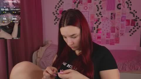 Snapshot of iwi_wi_wi chatting on 1, 12, 2025 Daisy online show from 1, 12, 2025