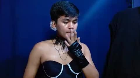 iya143 online show from 26, 11, 2025