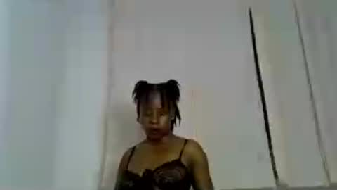 Snapshot of iynika chatting on 25, 7, 2026 iynika online show from 25, 7, 2026