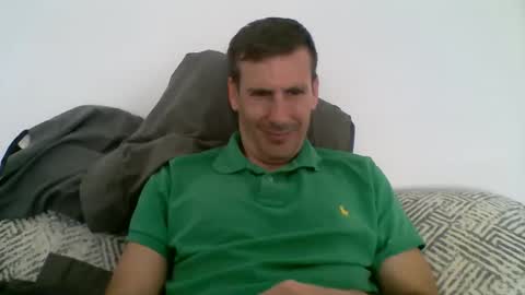 Snapshot of iyoperro chatting on 4, 11, 2025 Casandro online show from 4, 11, 2025