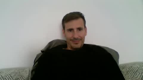 Snapshot of iyoperro chatting on 8, 11, 2025 Casandro online show from 8, 11, 2025
