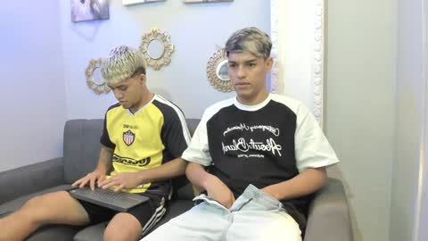 Snapshot of izaak_taylor7 chatting on 25, 1, 2025 izaack online show from 25, 1, 2025