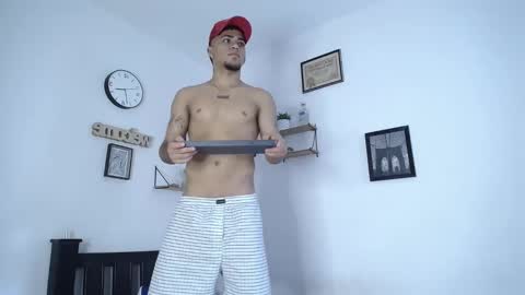 Snapshot of izaak_taylor7 chatting on 11, 3, 2025 izaack online show from 11, 3, 2025