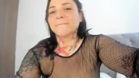 Snapshot of izabellasweet chatting on 6, 2, 2025 Izabella online show from 6, 2, 2025