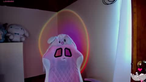 Hi dont forget to follow me on Instagram  so you can hear from me when Im not online. online show from 19, 2, 2026