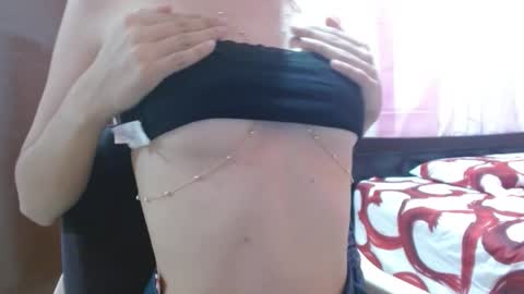 Snapshot of izy_bell chatting on 20, 11, 2025 Izzyy online show from 20, 11, 2025