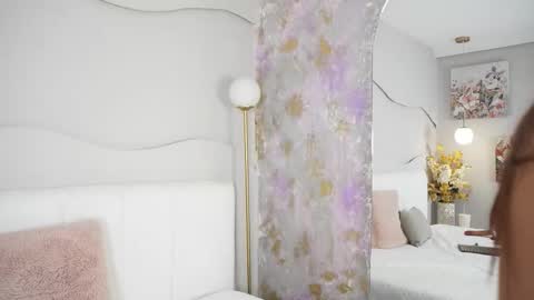 Izzy Hot  online show from 16, 1, 2026