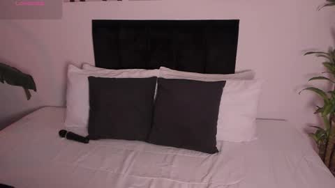 Izzy vega  online show from 14, 10, 2025