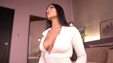 izzywild1 online show from 15, 5, 2026