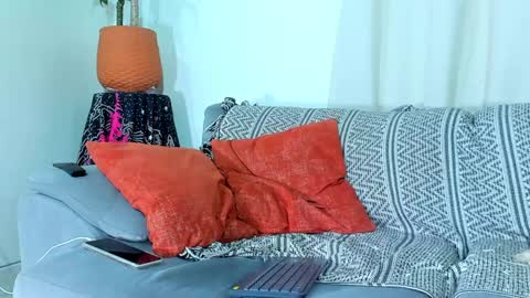 Calix  Independient model Insta and twt Calixsnake online show from 2, 12, 2024