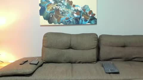 Calix  Independient model Insta and twt Calixsnake online show from 10, 10, 2025