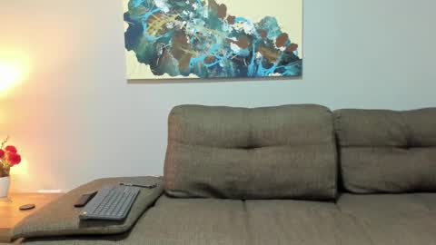 Calix  Independient model Insta and twt Calixsnake online show from 3, 11, 2025