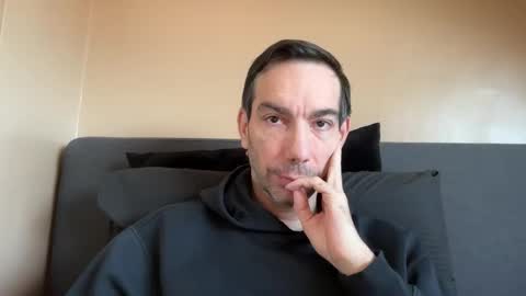 Snapshot of j_dc chatting on 12, 9, 2025 j_dc online show from 12, 9, 2025