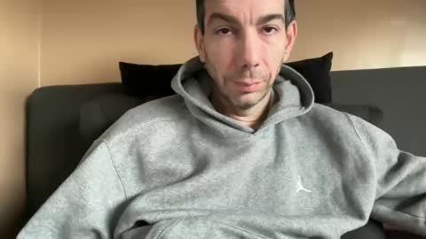 Snapshot of j_dc chatting on 19, 11, 2025 j_dc online show from 19, 11, 2025