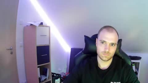 here4y online show from 6, 3, 2025