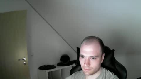 here4y online show from 28, 3, 2026